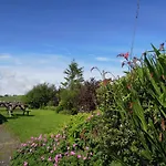 The Black Bull At Nateby Kro 4*