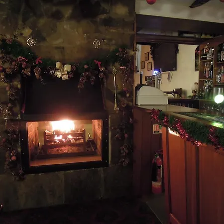 여관 The Black Bull At Nateby 4*